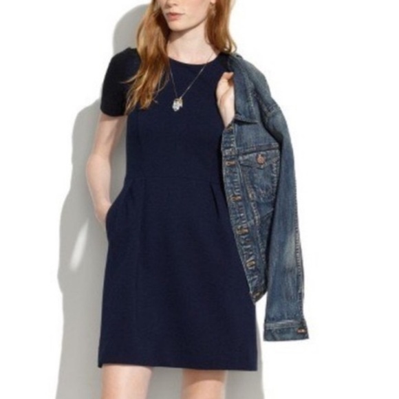 Madewell Dresses & Skirts - Madewell gallerist ponte black and blue dress!